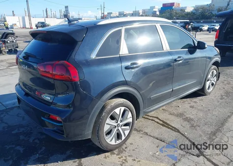 2022 Kia Niro Ev Ex z USA, uszkodzony, nr VIN KNDCC3LG4N5118948